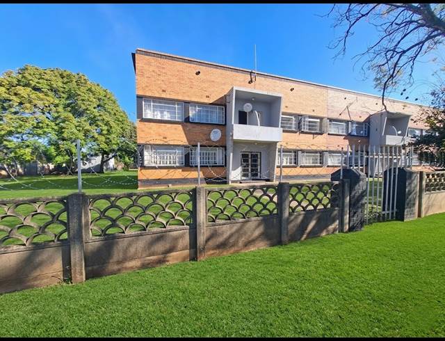 1 BEDROOM FLAT FOR SALE IN MEYERTON CENTRAL